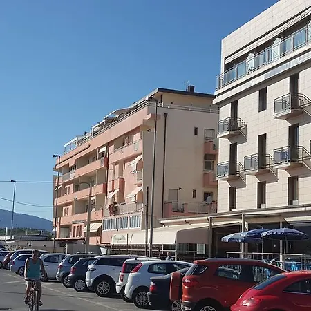 Lunamarina Apartment *