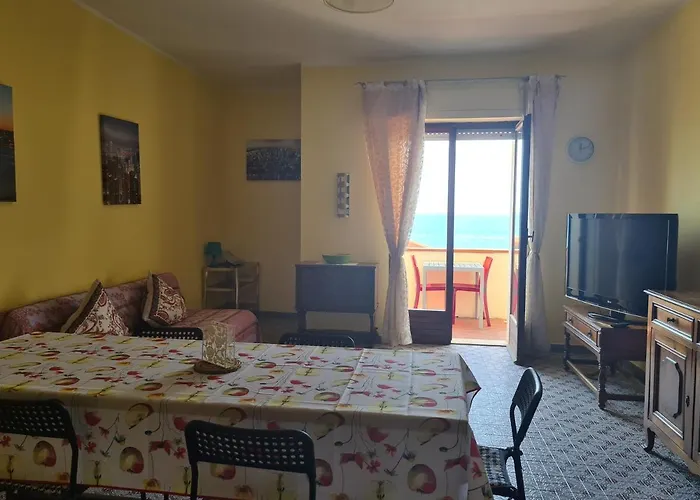 Lunamarina * Marinella di Sarzana